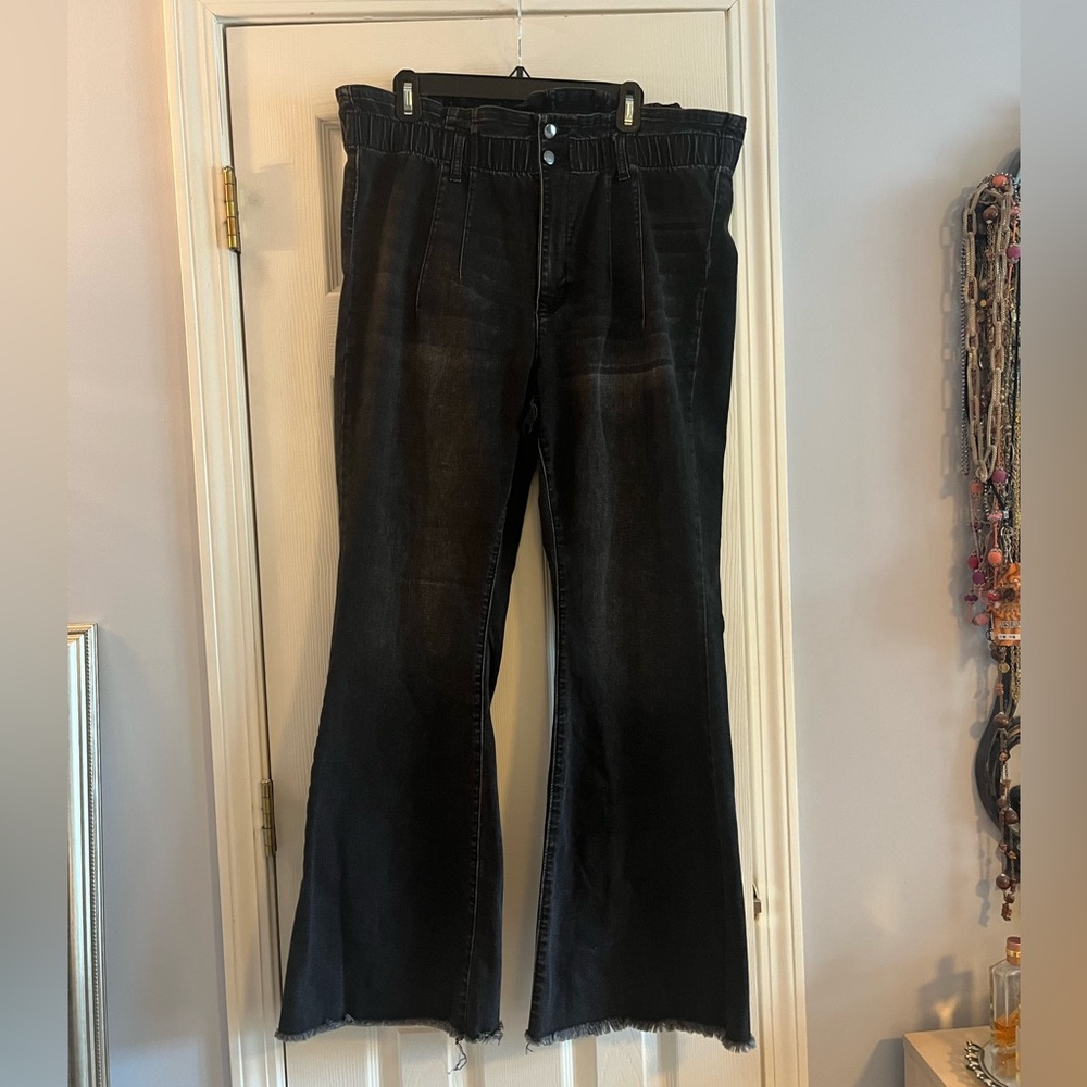 Aruba Black Wide-Leg Denim Jeans, size 16